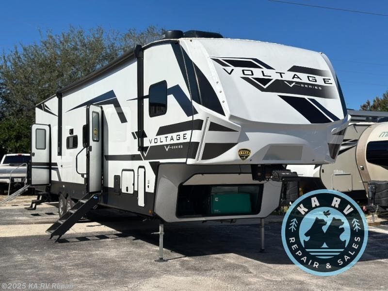 Used 2025 Dutchmen Voltage V-Series 3800 available in Debary, Florida