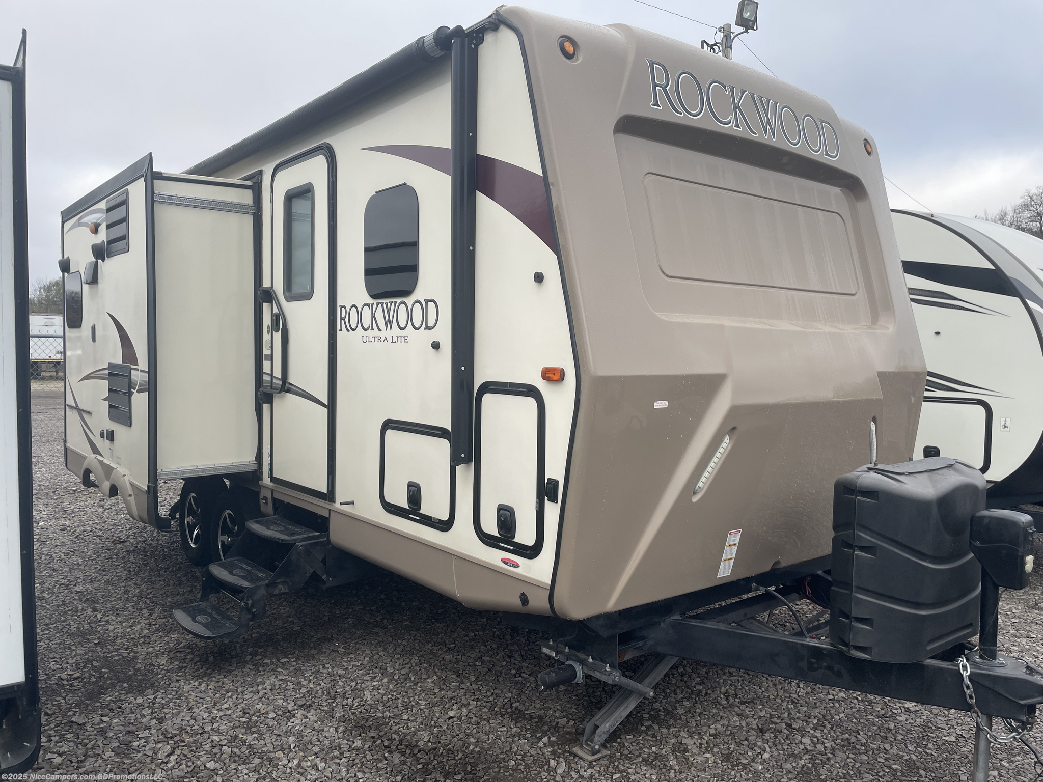 Used 2018 Forest River Rockwood Ultra Lite 2304DS available in Russellville, Arkansas