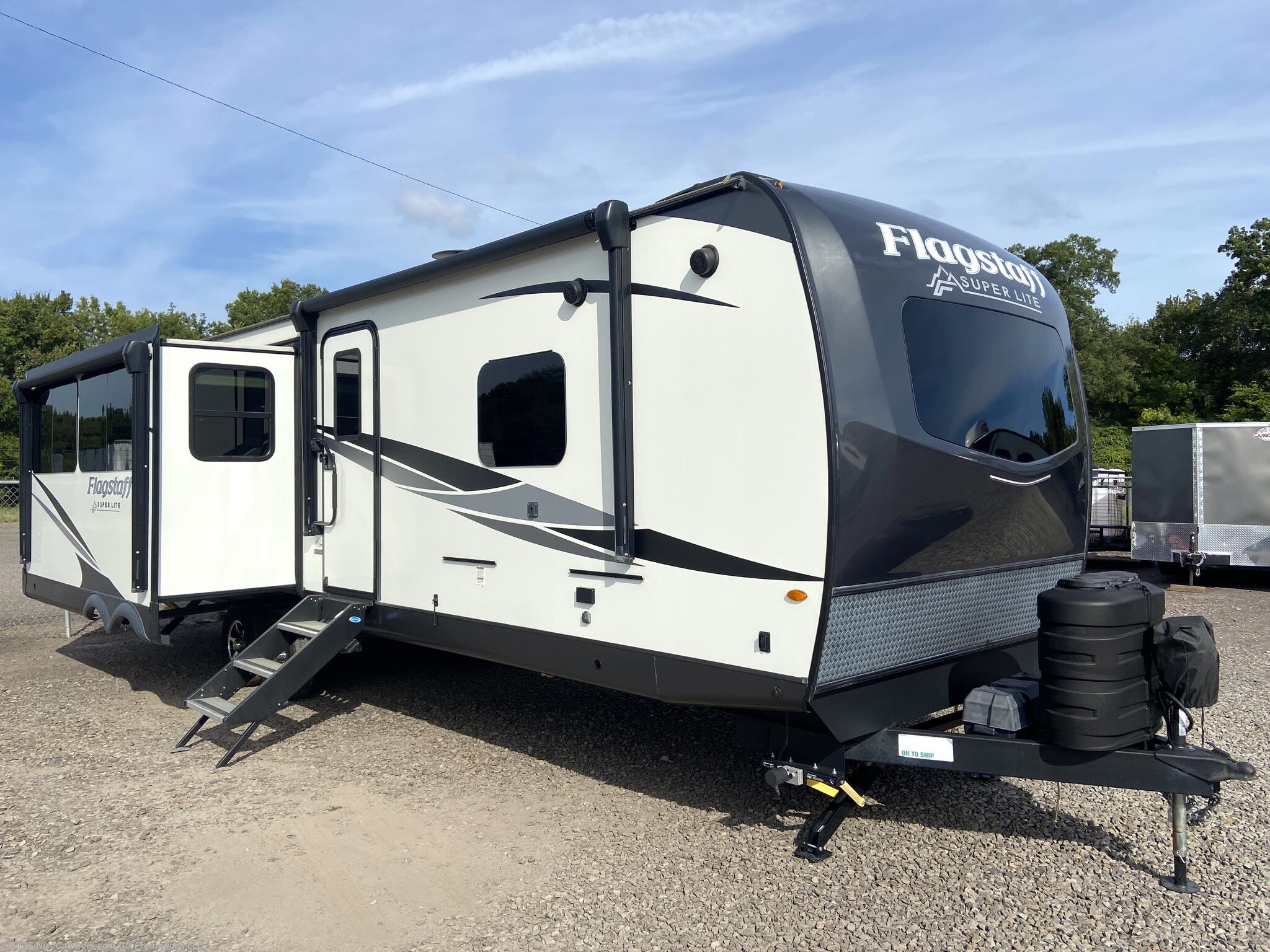 Used 2023 Forest River Flagstaff Super Lite 29RLBS available in Russellville, Arkansas