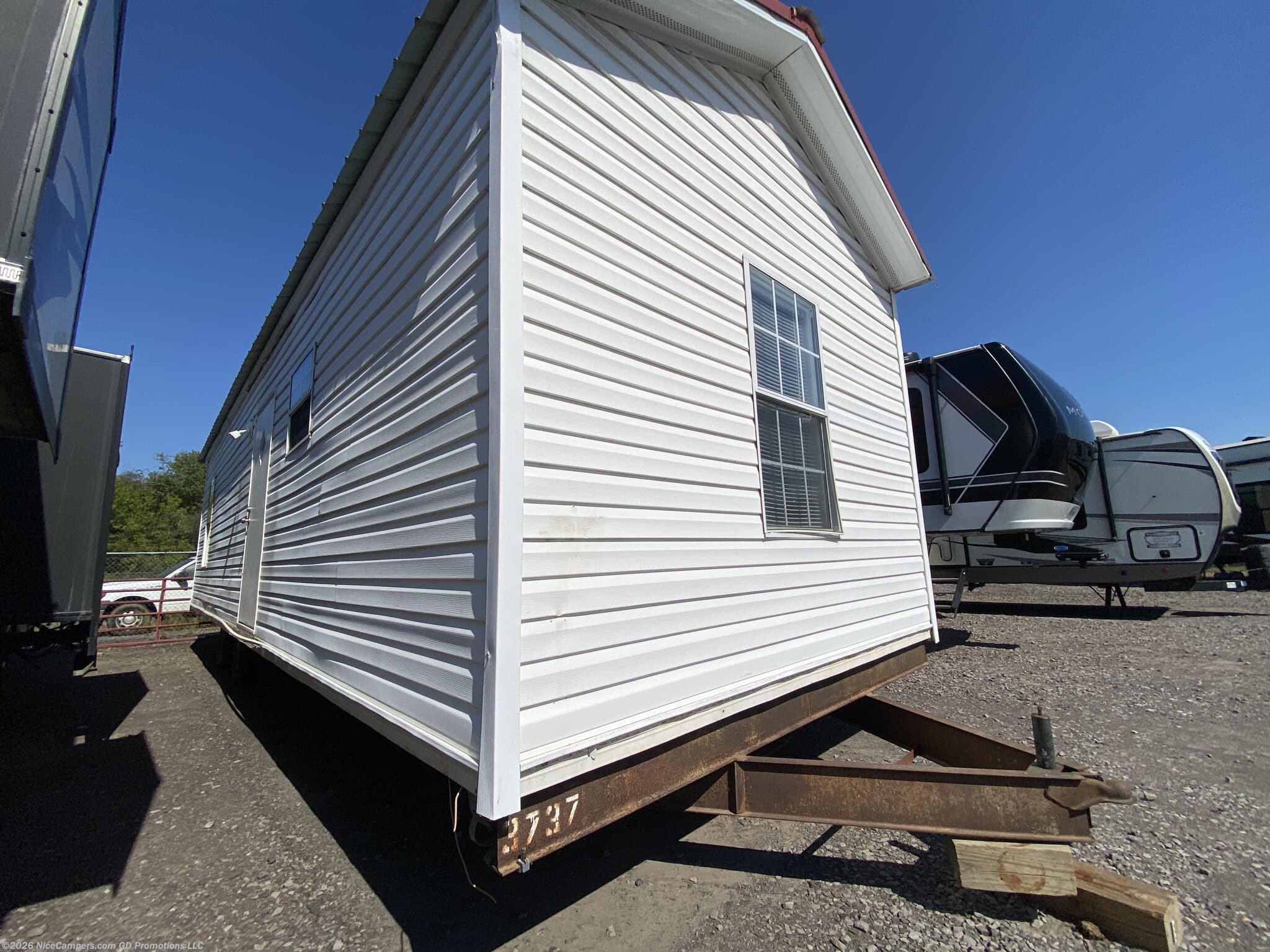 Used 2006 Stoughton Trailers  10x36 Office Trailer available in Russellville, Arkansas