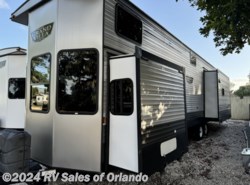 Used 2020 Forest River Salem Grand Villa 42DL available in Longwood, Florida