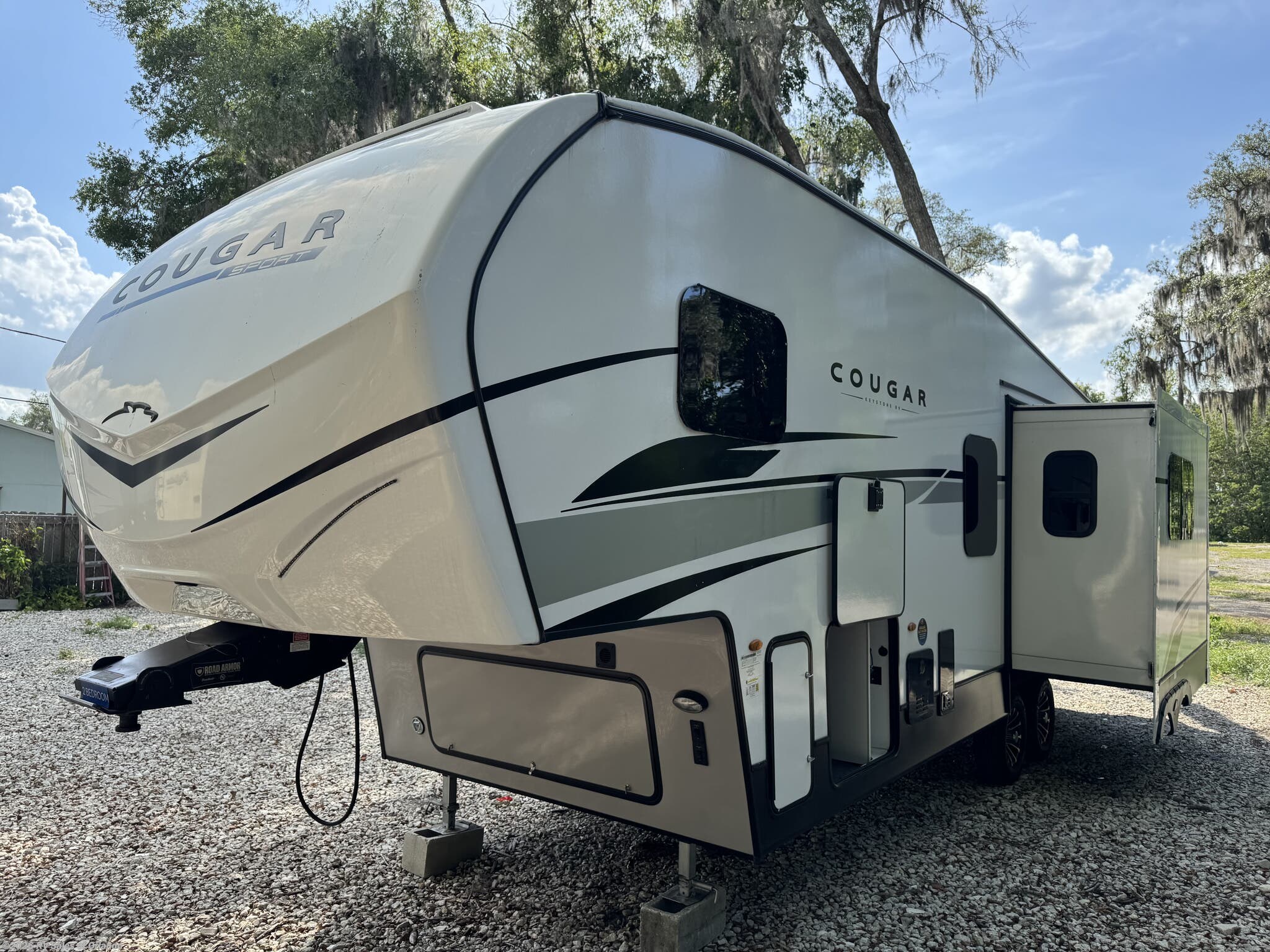 Used 2024 Keystone Cougar Sport 2700BH available in Longwood, Florida