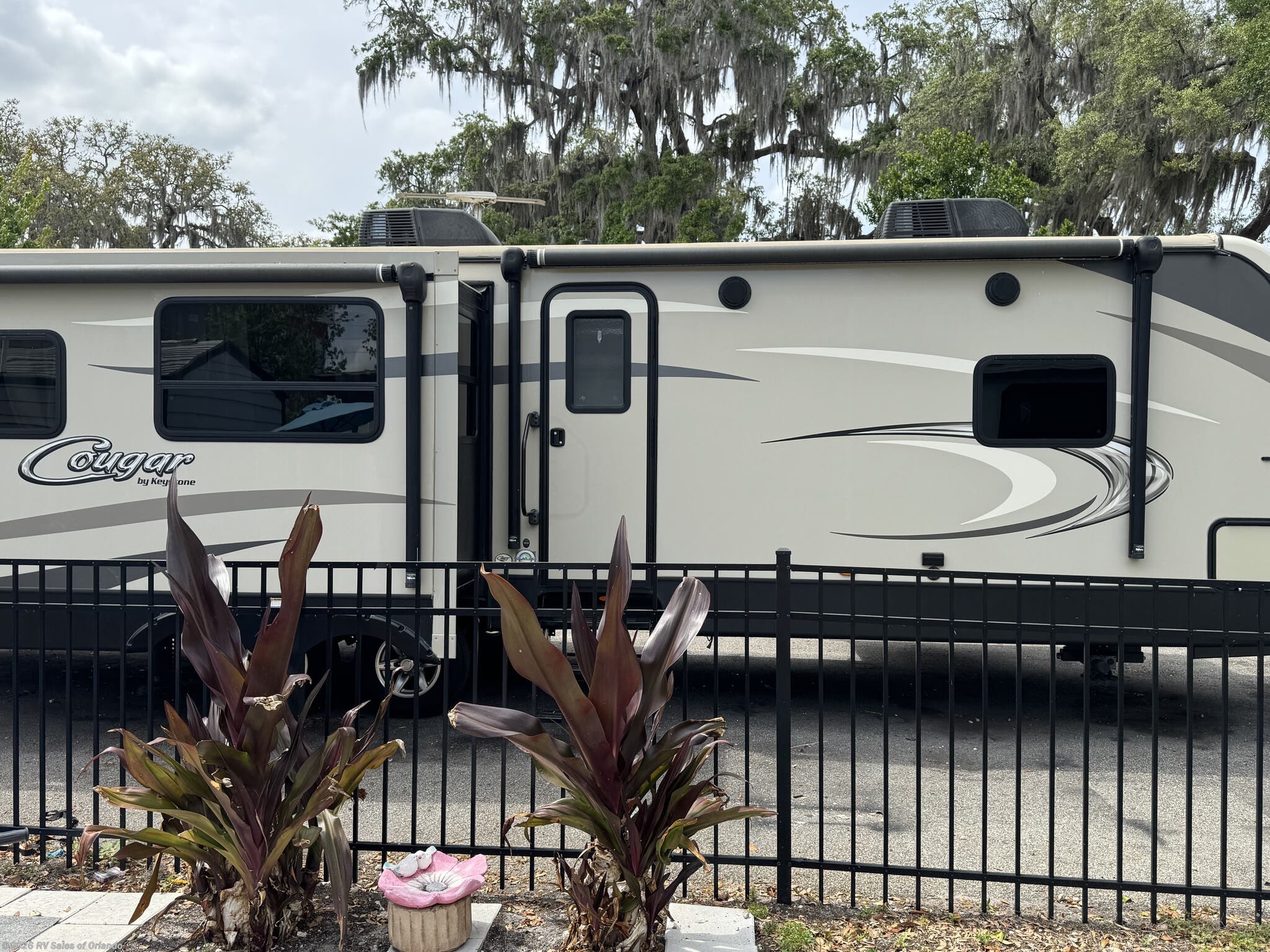 Used 2017 Keystone Cougar XLite 30RLI available in Longwood, Florida