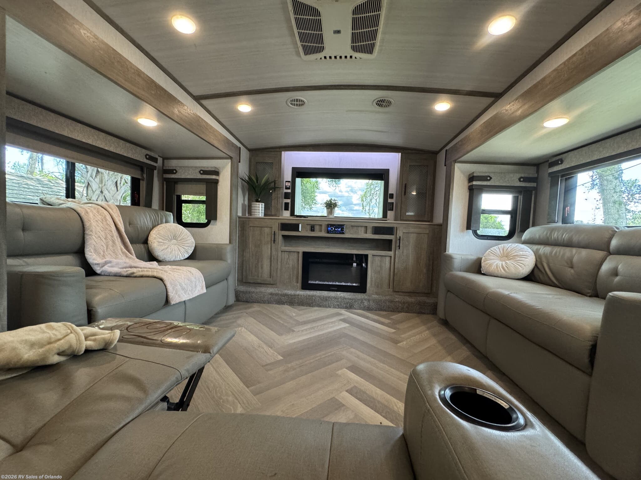Used 2022 Forest River Salem Hemisphere 378FL available in Longwood, Florida