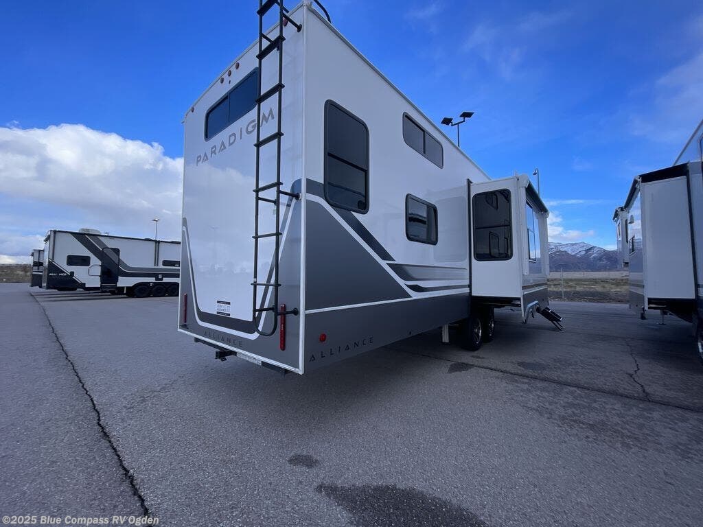 New 2025 Alliance RV Paradigm 395DS available in Marriott-Slaterville, Utah