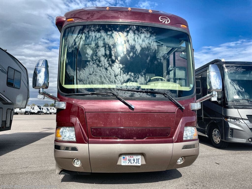 Used 2006 Monaco RV Signature 525hp Monaco  525hp Monaco available in Marriott-Slaterville, Utah