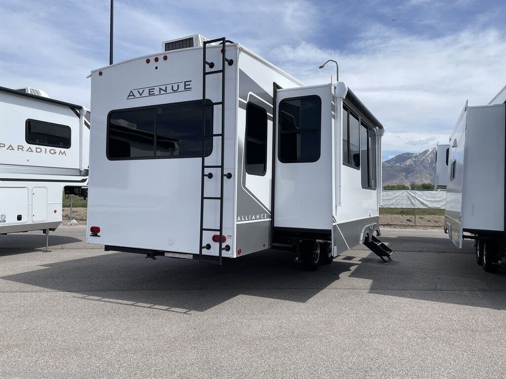 New 2026 Alliance RV Avenue 32RLS available in Marriott-Slaterville, Utah