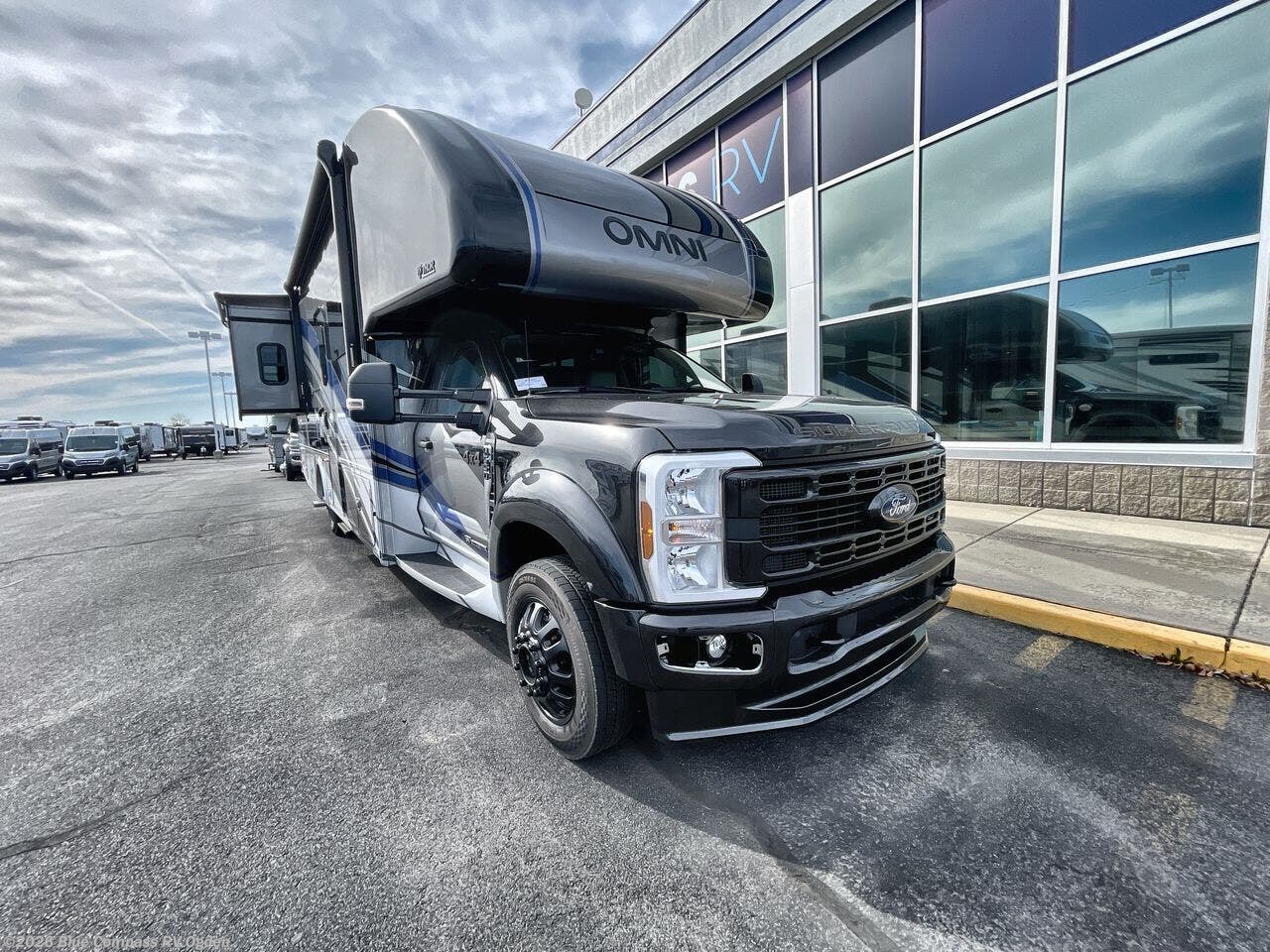 New 2027 Thor Motor Coach Omni Trail X32 available in Marriott-Slaterville, Utah