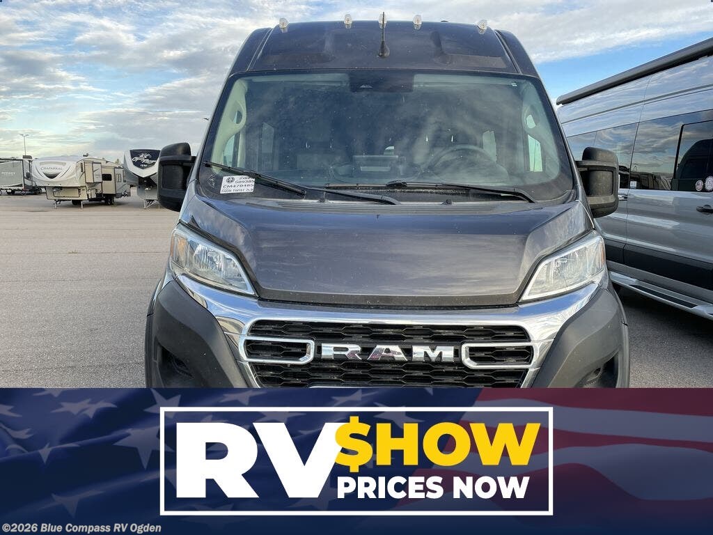 Used 2024  Thor Motor Coach Twist 2LB by Thor Motor Coach from Blue Compass RV Ogden in Marriott-Slaterville, UT