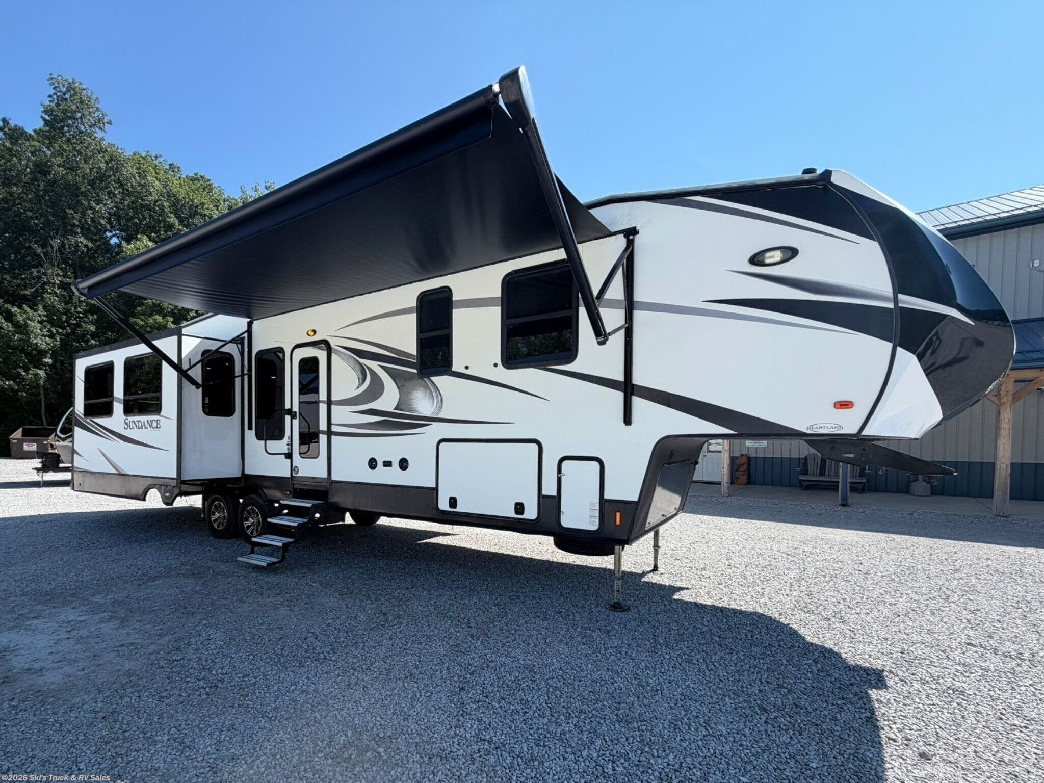 Used 2019 Heartland Sundance 3710MB available in Rockville, Indiana