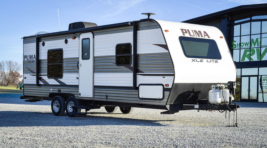 Used 2020  Palomino Puma XLE 23FBC by Palomino from Show Me RV in Clinton, MO