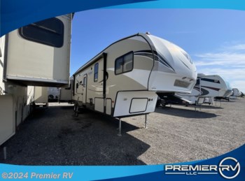 Used 2017 Keystone Hideout 315RDTS available in Blue Grass, Iowa