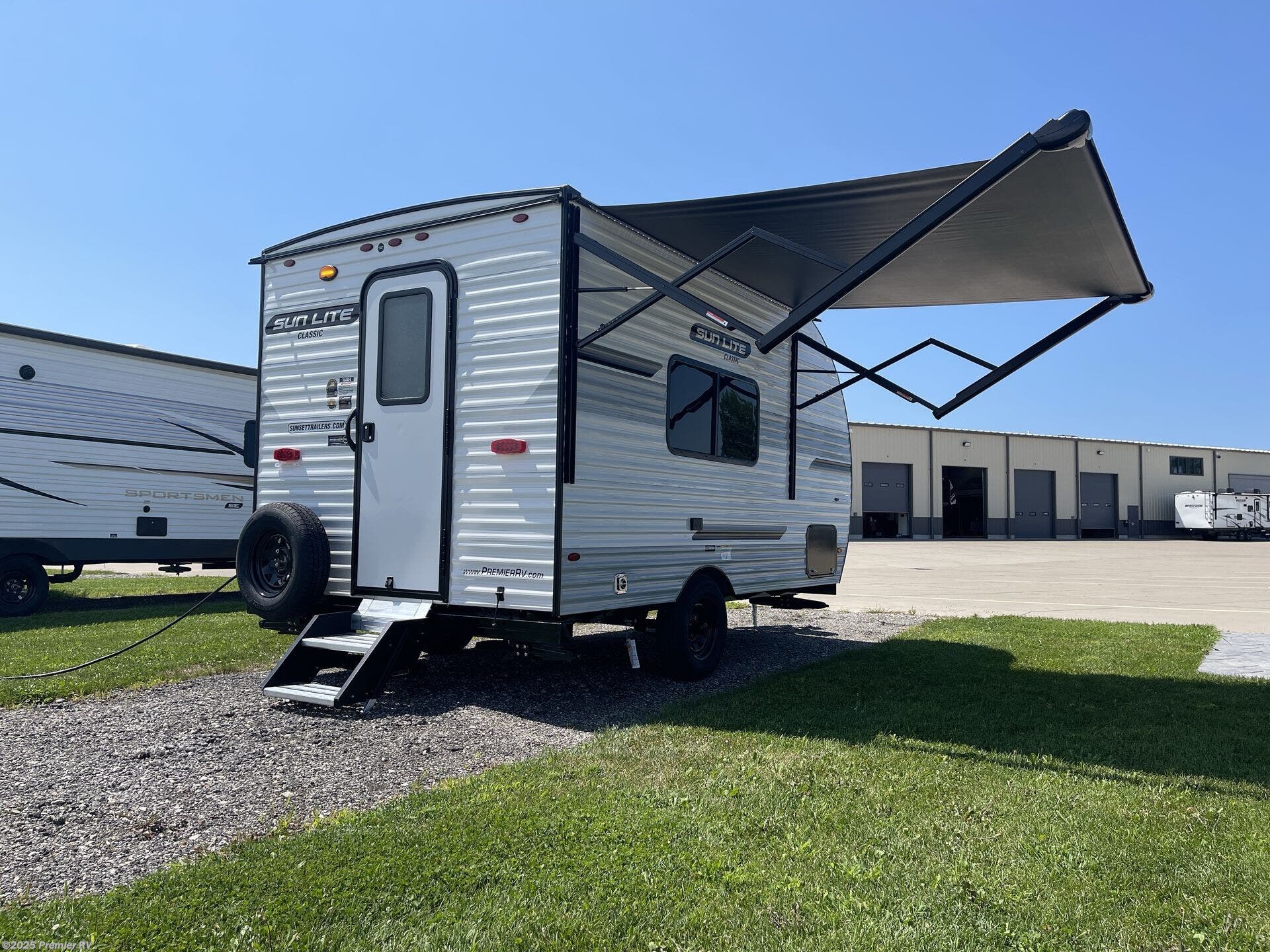 New 2026 Sunset Park RV Sun Lite 16BH available in Blue Grass, Iowa