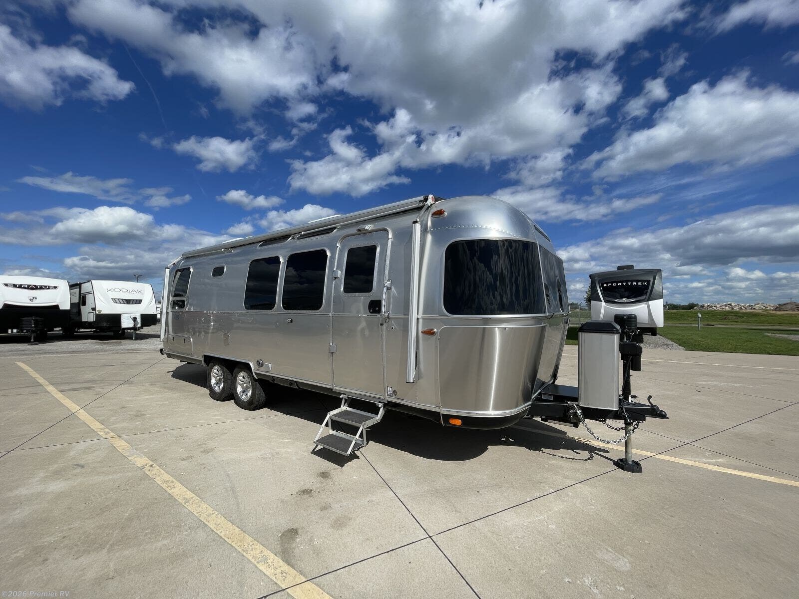 Used 2026 Airstream Classic 28RBT available in Blue Grass, Iowa