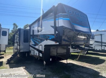 New 2024 Heartland Cyclone 4014C available in Mims, Florida