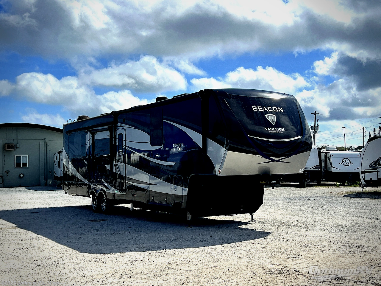 Used 2021 Vanleigh Beacon 41LKB available in Mims, Florida