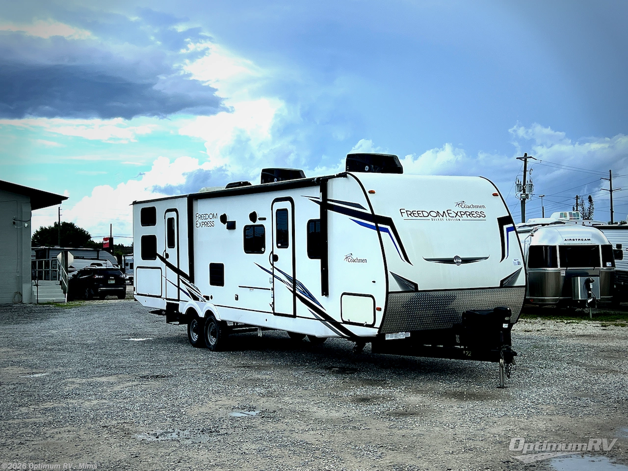 Used 2022 Coachmen Freedom Express Select 31SE available in Mims, Florida