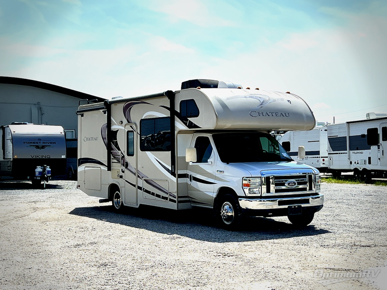 Used 2016 Thor  Chateau 26A available in Mims, Florida