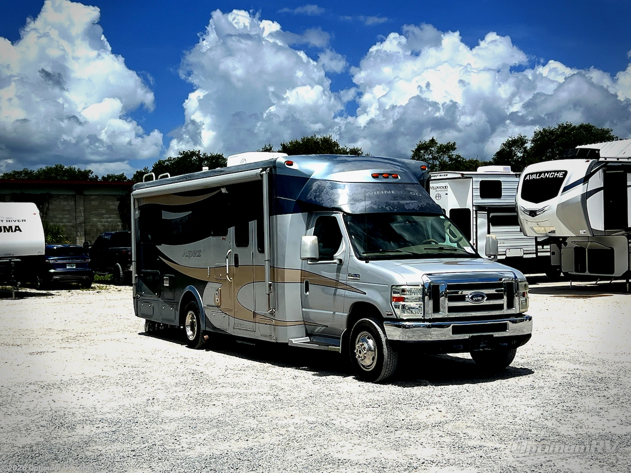 Used 2008 Winnebago Aspect 26A available in Mims, Florida