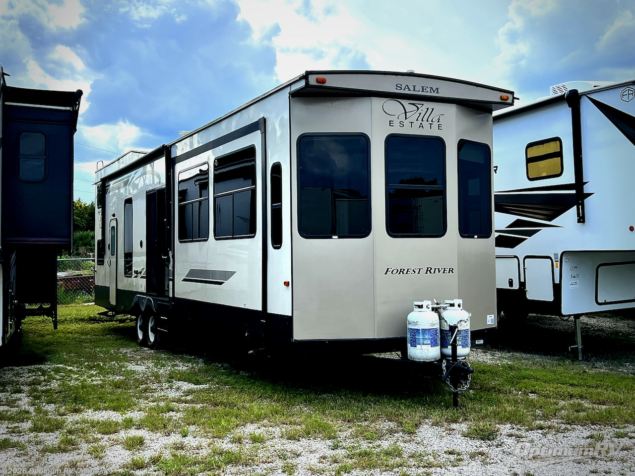 Used 2019 Forest River Salem Villa Series 4092BFL Estate available in Mims, Florida