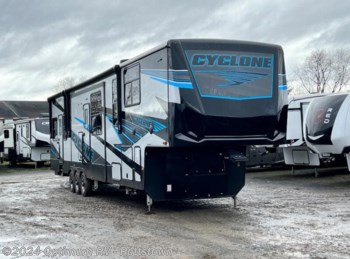 New 2024 Heartland Cyclone 4006 available in Pottstown, Pennsylvania