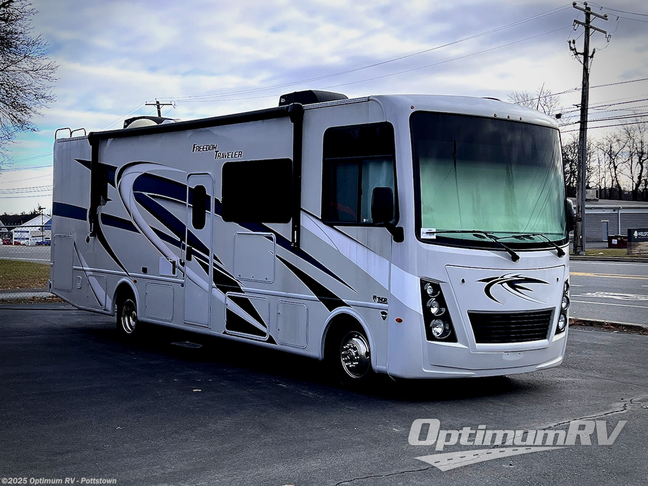 Used 2023 Thor  Freedom Traveler 30A available in Pottstown, Pennsylvania