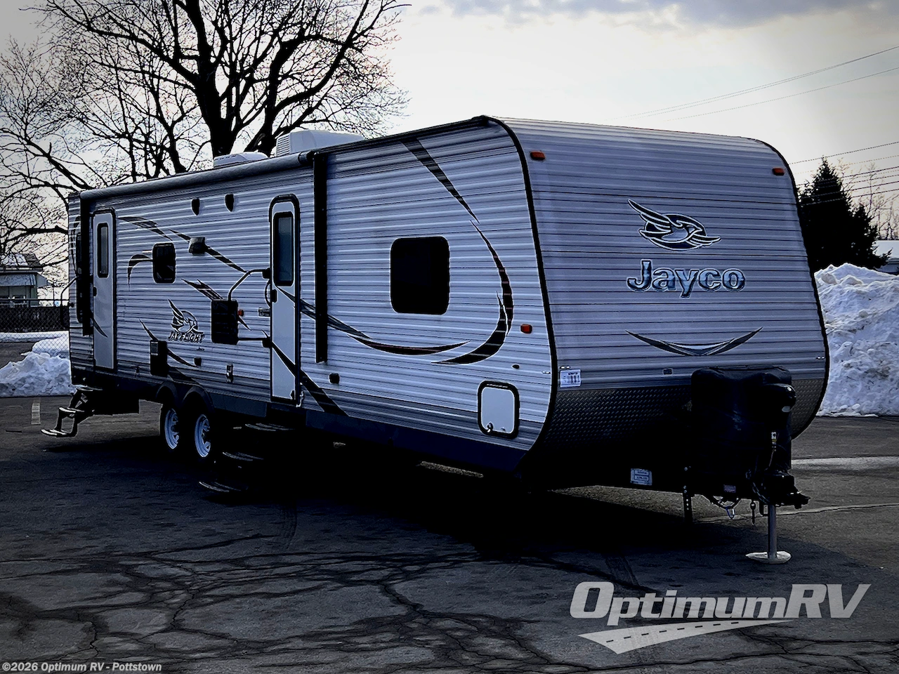 Used 2015 Jayco Jay Flight 31RLDS available in Pottstown, Pennsylvania