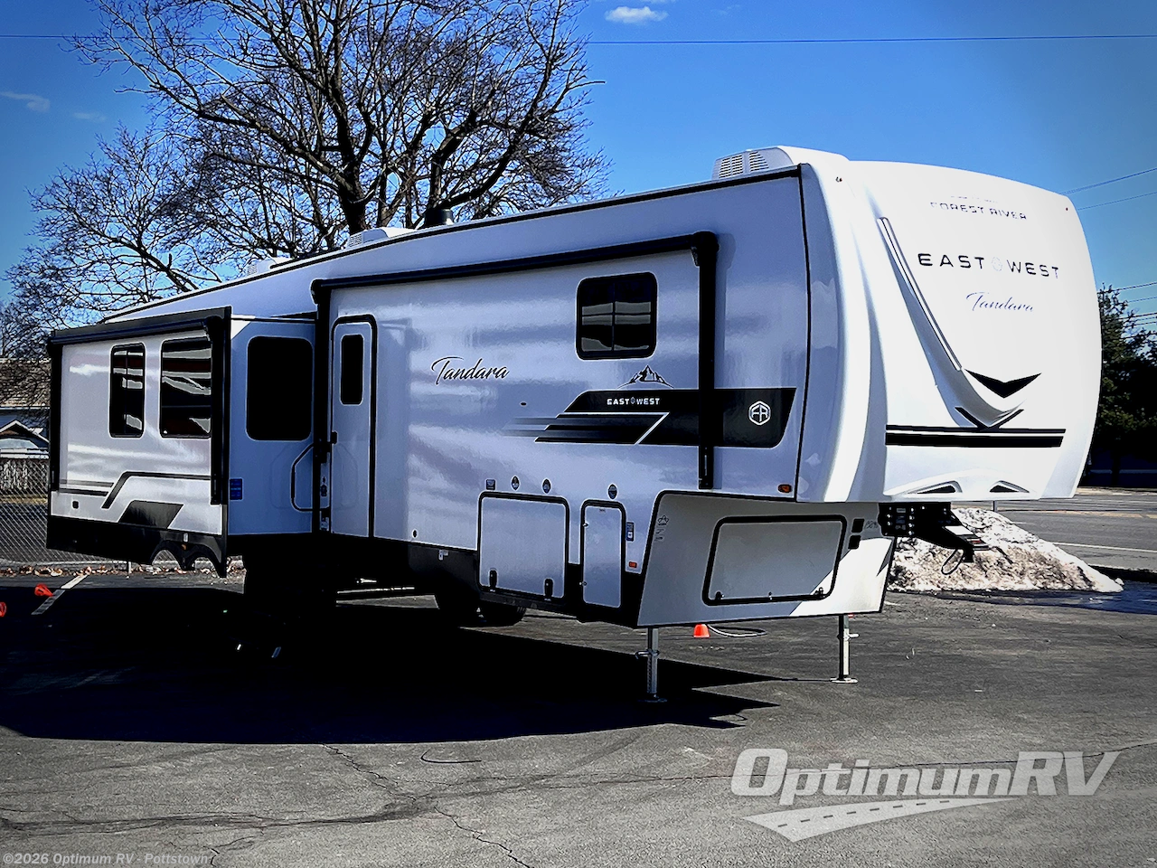 New 2026 East to West Tandara 388LR available in Pottstown, Pennsylvania