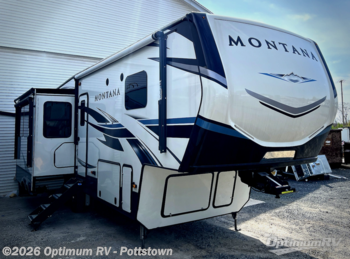 Used 2021 Keystone Montana 3121RL available in Pottstown, Pennsylvania