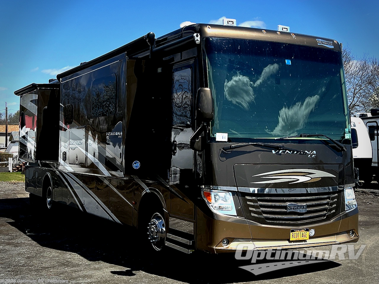 Used 2017 Newmar Ventana LE 4037 available in Pottstown, Pennsylvania