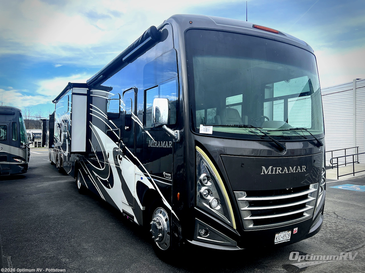 Used 2022 Thor  Miramar 37.1 available in Pottstown, Pennsylvania