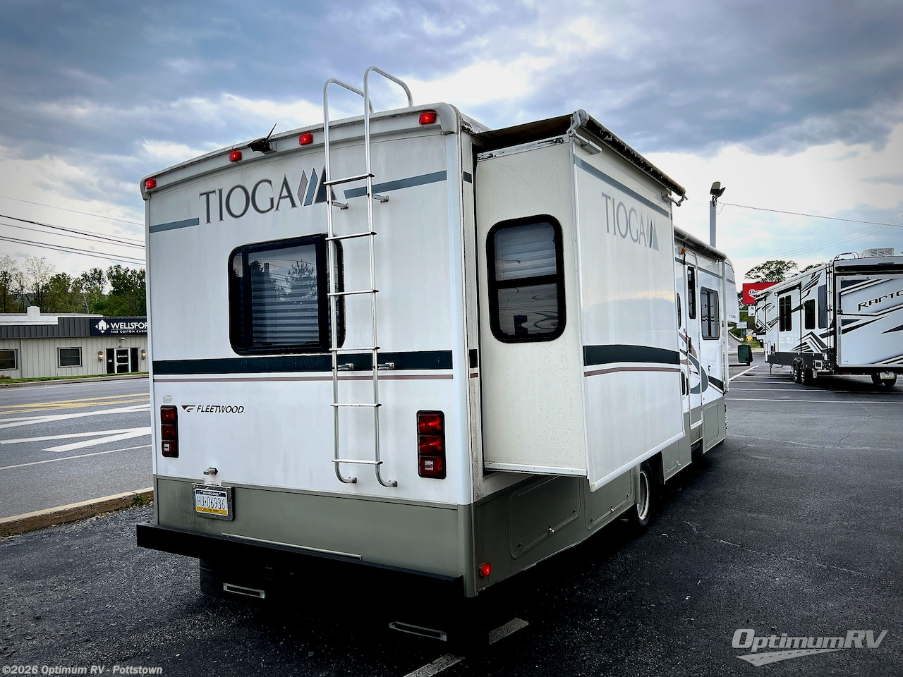 Used 2006 Fleetwood Tioga 31M available in Pottstown, Pennsylvania