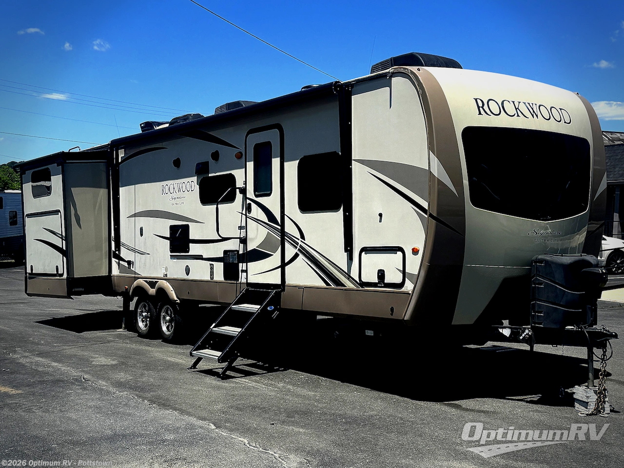 Used 2018 Forest River Rockwood Signature Ultra Lite 8326BHS available in Pottstown, Pennsylvania
