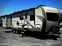 Used 2018 Forest River Rockwood Signature Ultra Lite 8326BHS available in Pottstown, Pennsylvania