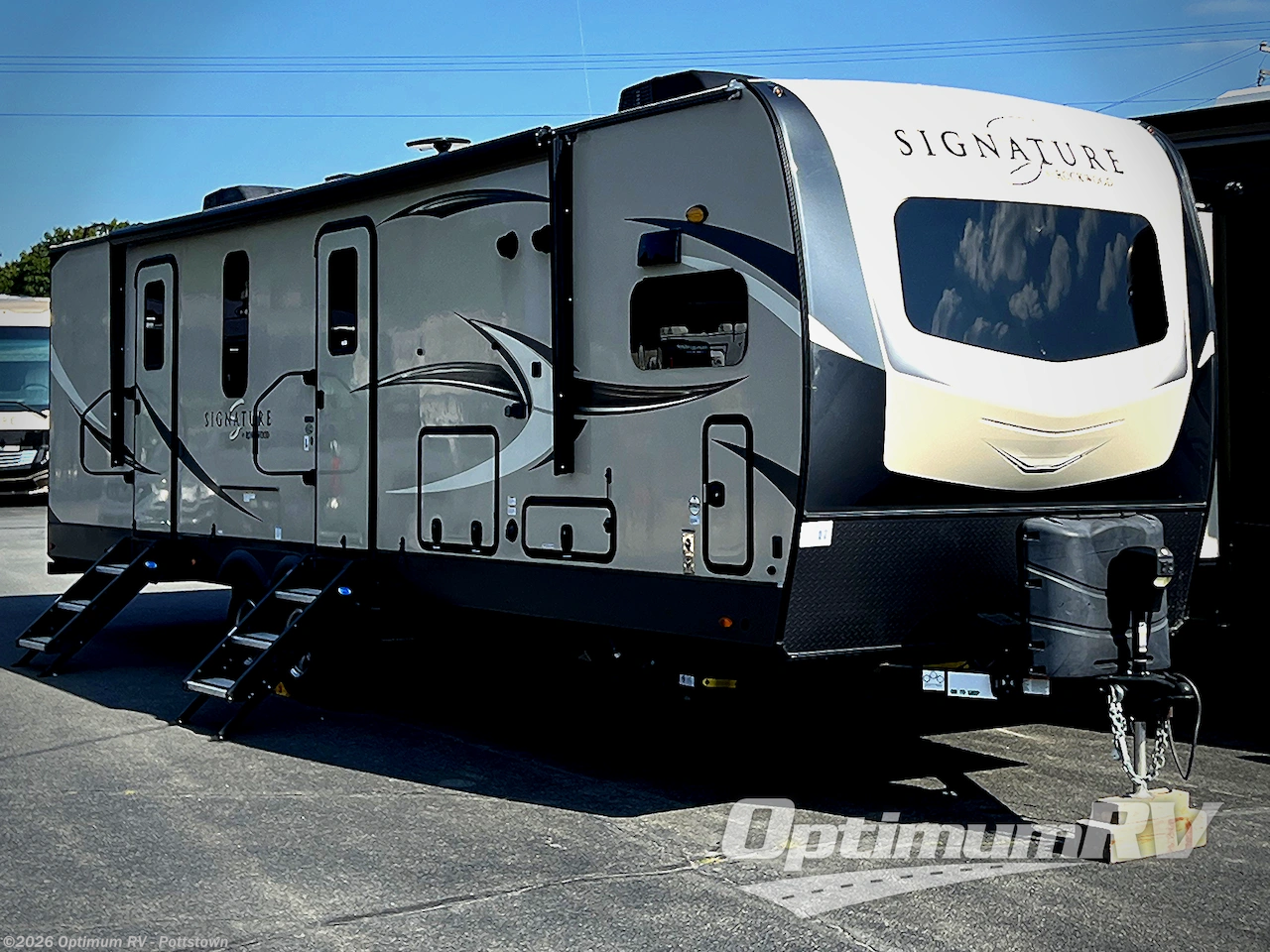 Used 2020 Forest River Rockwood Signature Ultra Lite 8335SB available in Pottstown, Pennsylvania