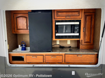 Used 2013 Palomino Sabre 36QBOK available in Pottstown, Pennsylvania