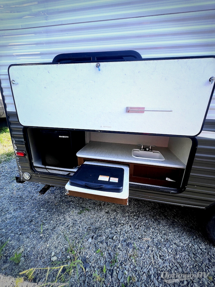 Used 2019 Prime Time Avenger ATI 26BK available in Pottstown, Pennsylvania