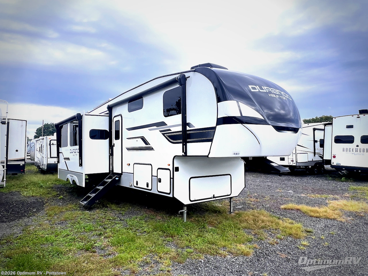 Used 2024 K-Z Durango Half-Ton D291BHT available in Pottstown, Pennsylvania