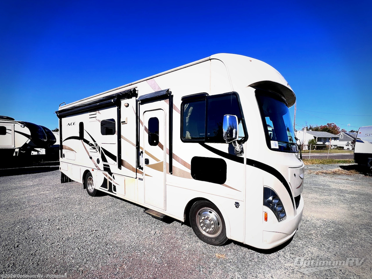 Used 2016  Thor  ACE 27.1 by Thor from Optimum RV - Pottstown in Pottstown, PA
