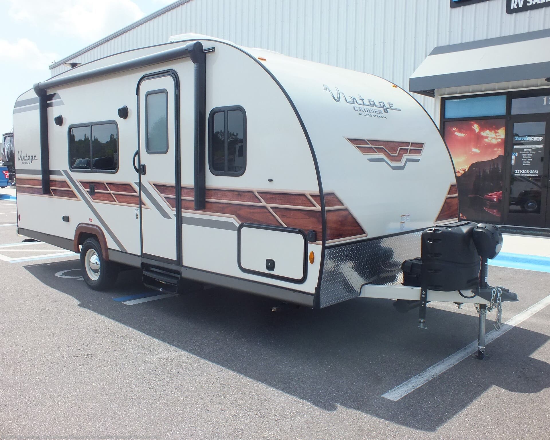 Used 2022  Gulf Stream Vintage Cruiser 19RBS by Gulf Stream from Travelcamp of Melbourne in Melbourne, FL