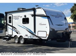 New 2024 Coachmen Freedom Express 17BLSE available in Medford, Oregon