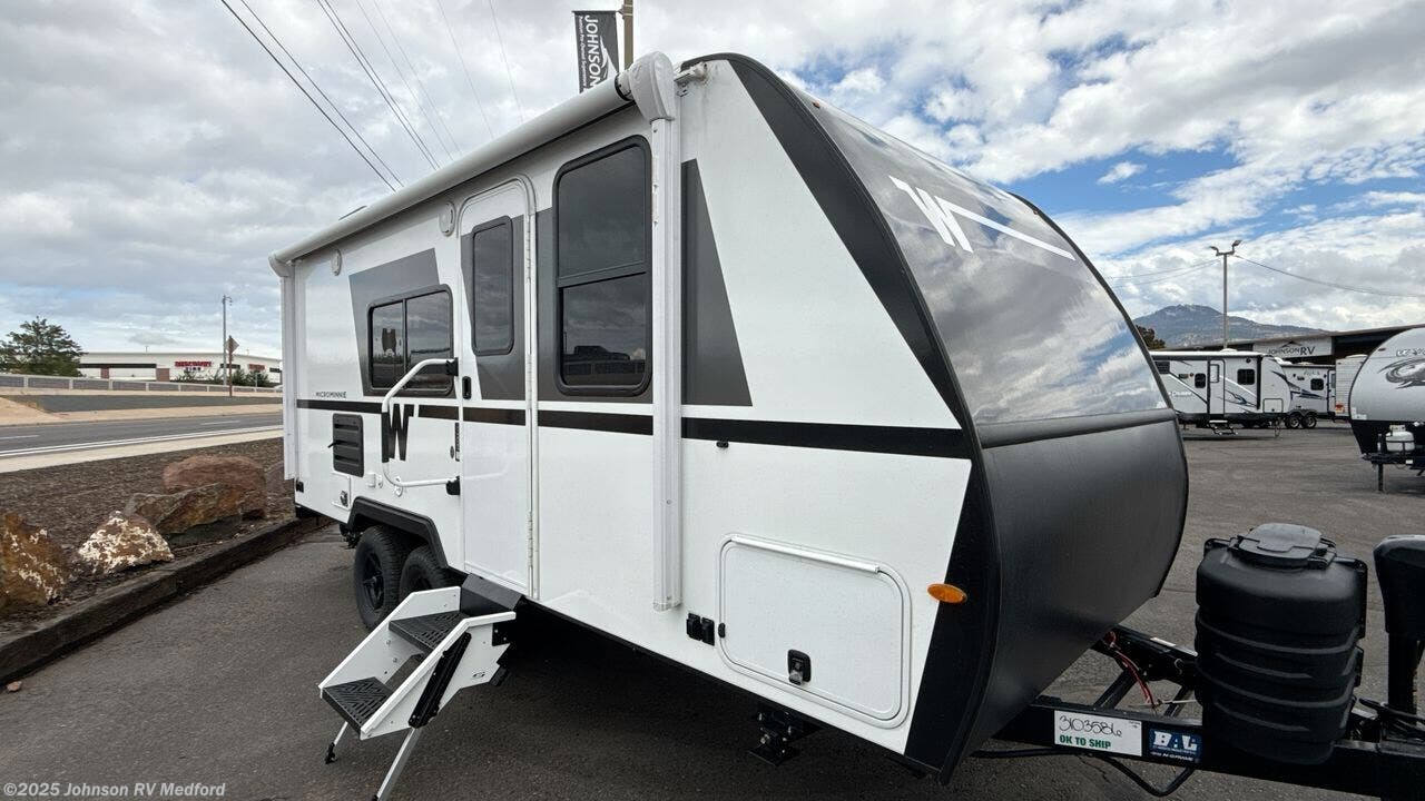 New 2026 Winnebago Micro Minnie 2108DS available in Medford, Oregon