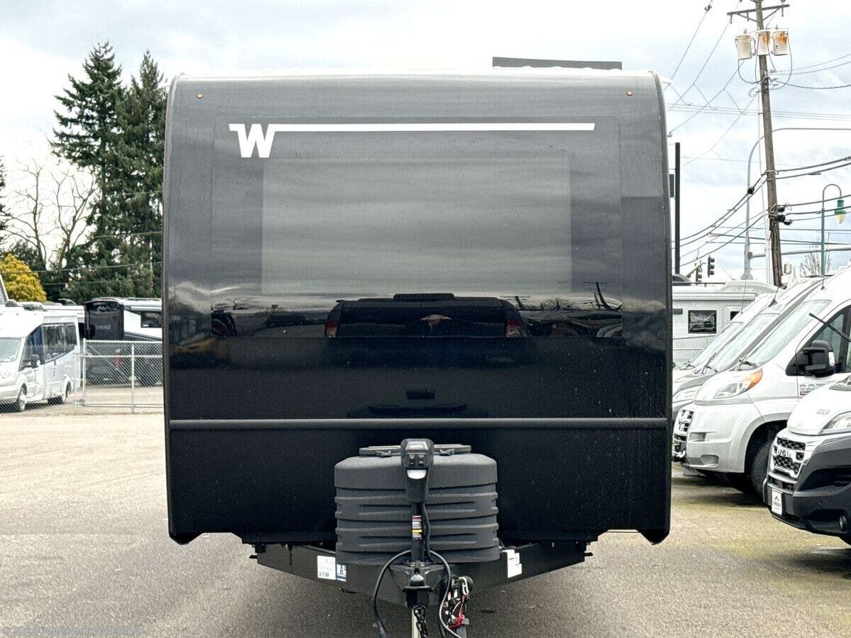New 2026 Winnebago Thrive 28BHS available in Medford, Oregon