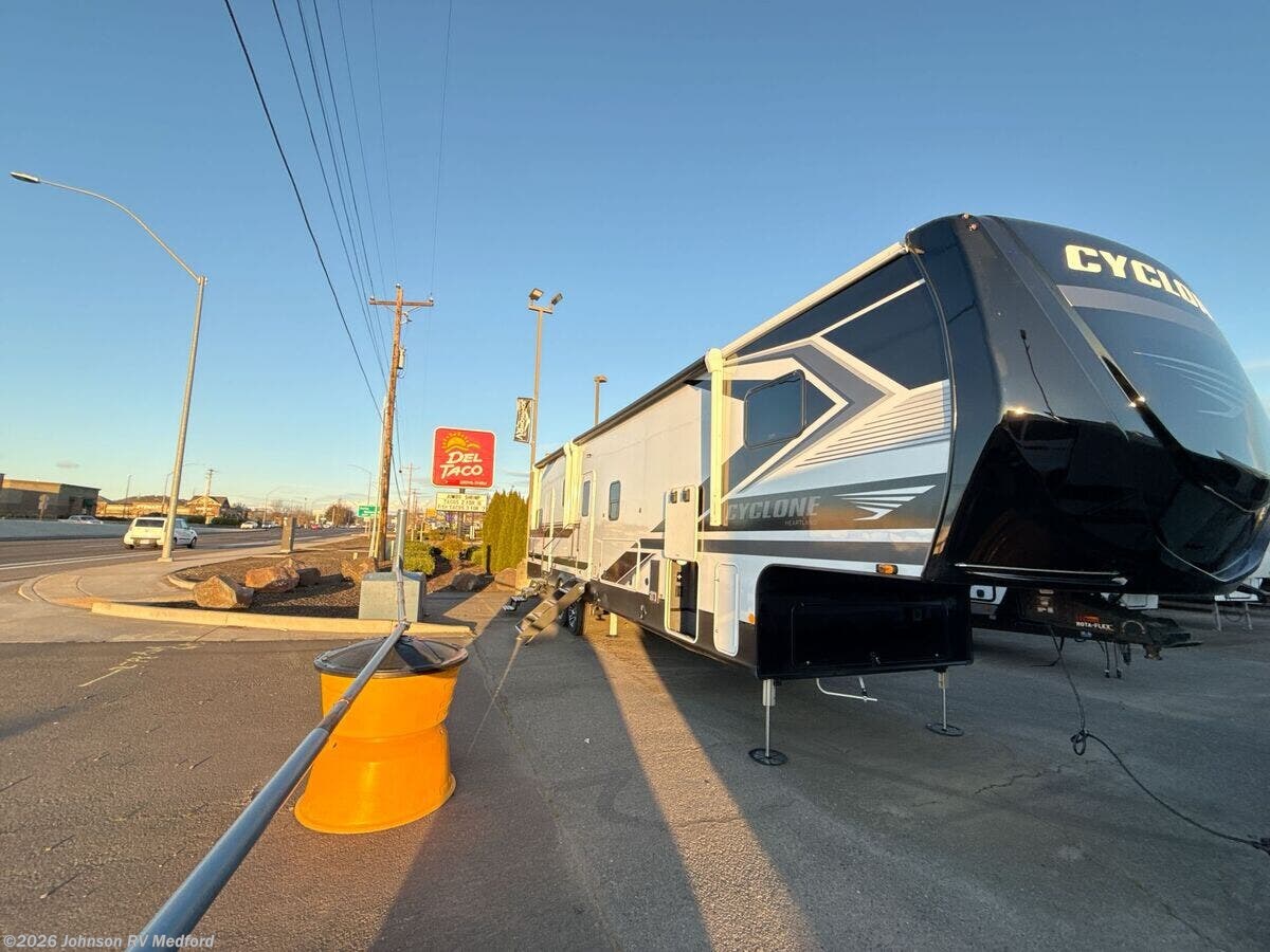 New 2026 Heartland Cyclone 3511 available in Medford, Oregon