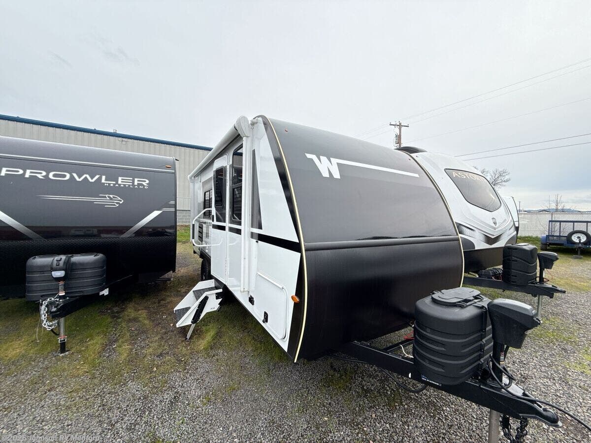 New 2026 Winnebago Micro Minnie 2108FBS available in Medford, Oregon