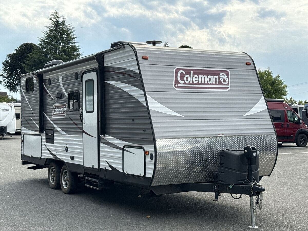 Used 2018 Coleman  Lantern 215BH available in Medford, Oregon