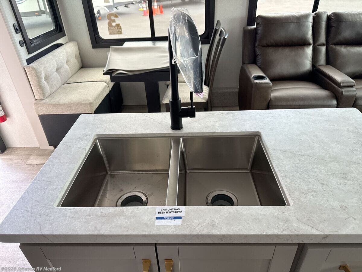 New 2026 Heartland Sundance Ultra-Lite 29RLBS available in Medford, Oregon