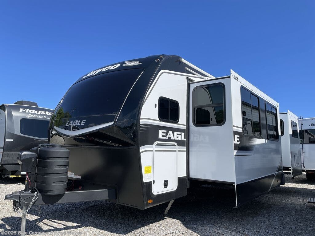 New 2025 Jayco Eagle HT 274FKDS available in Columbia City, Indiana