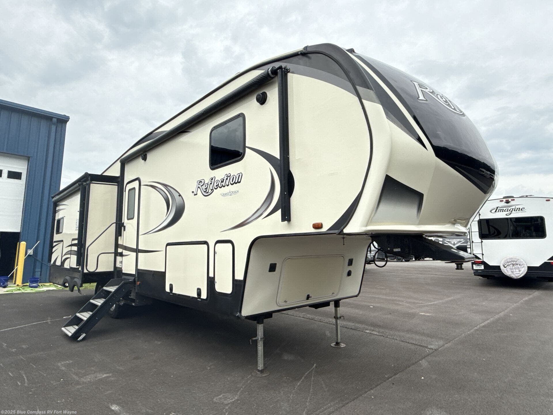 Used 2019 Grand Design Reflection 320MKS available in Columbia City, Indiana