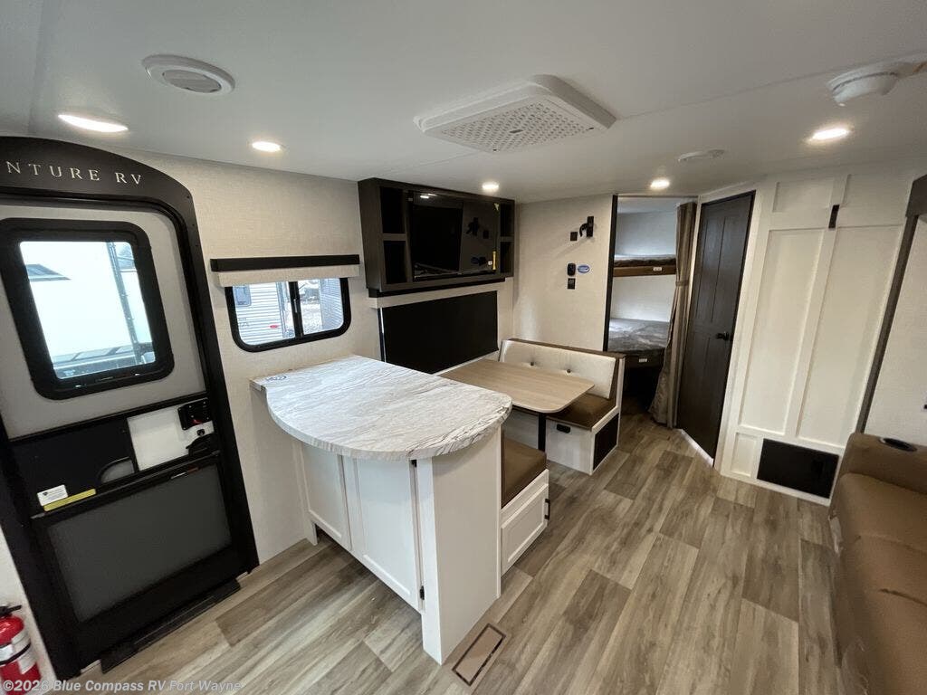 New 2026 Venture RV Stratus SR302VBH available in Columbia City, Indiana